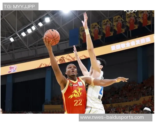 广厦大逆转，球迷当记头功！今夜过后，谁还敢小瞧他们？